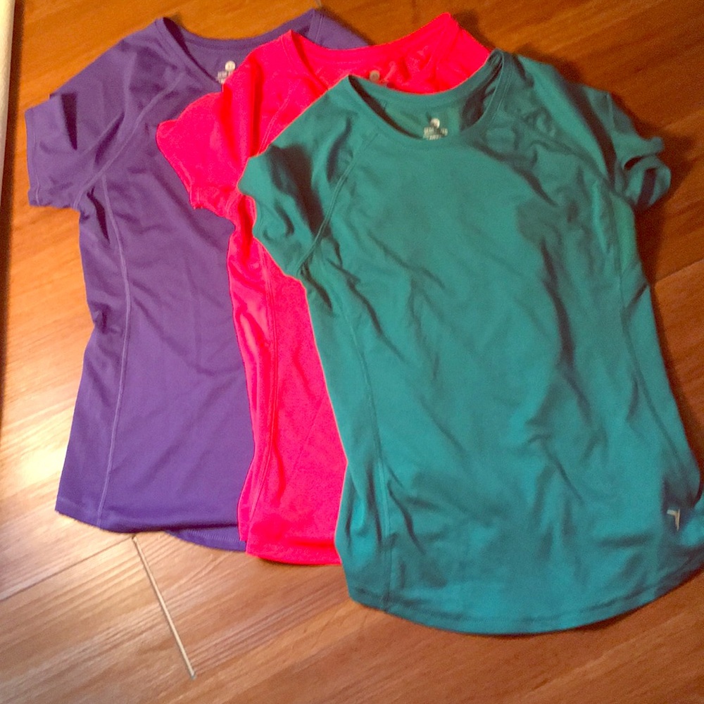 Old Navy lot of 3 Semi-fitted Active tops